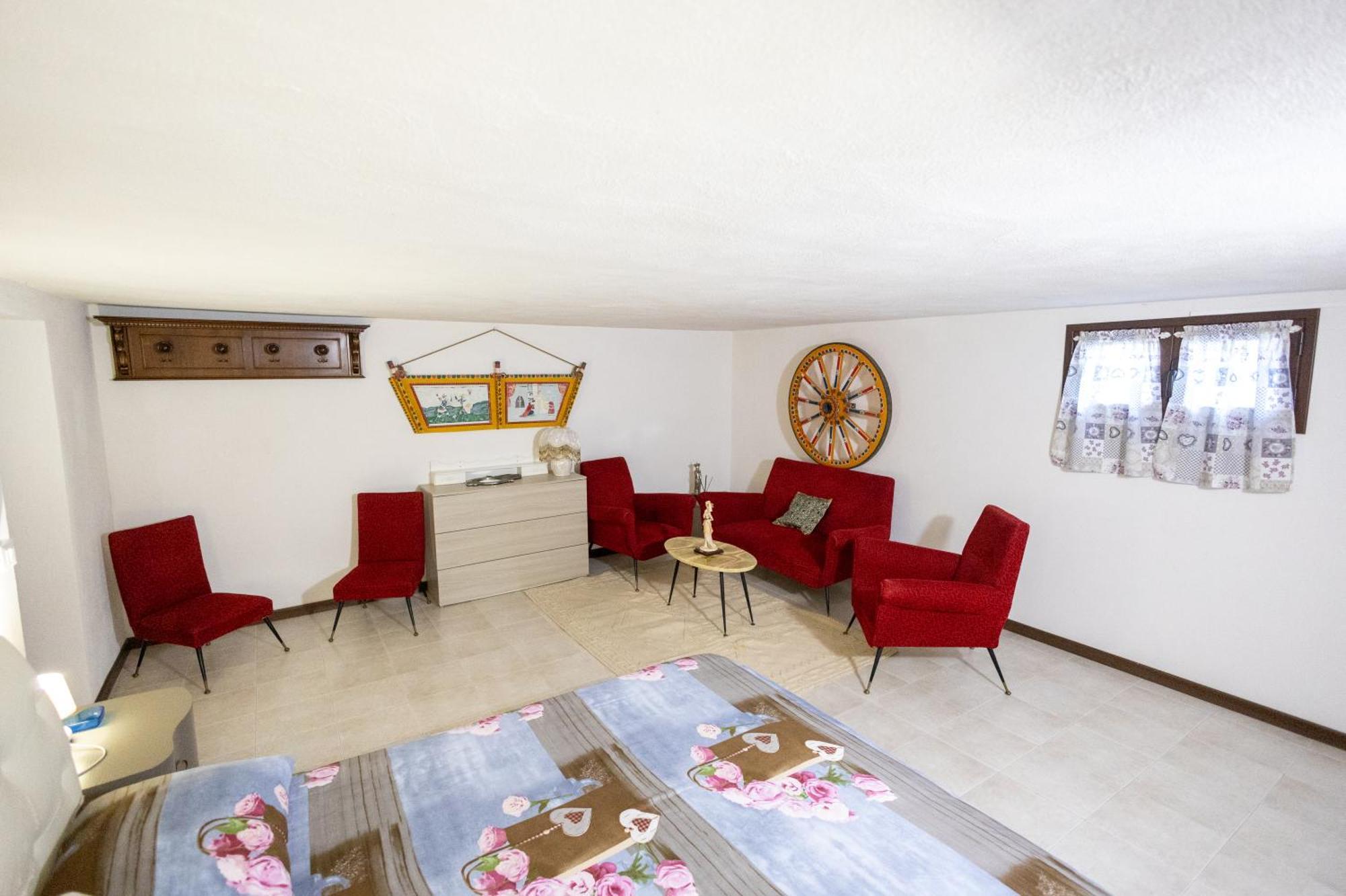 ヴァルデーリチェ Casa Caroniaヴィラ エクステリア 写真